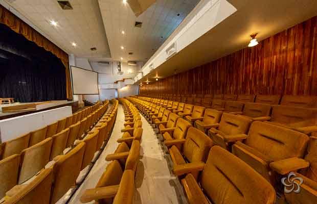 teatro junchavin butacas y escenario